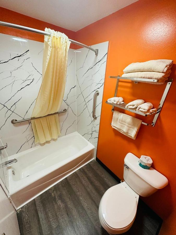 Amber Inn Le Mars Ngoại thất bức ảnh